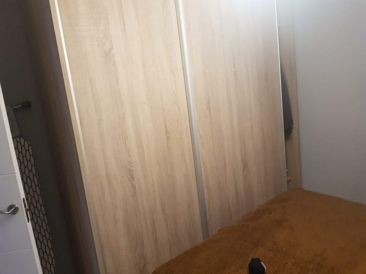 Habitaciones En Ronda กาสโตร-อูร์เดียเลส ภายนอก รูปภาพ